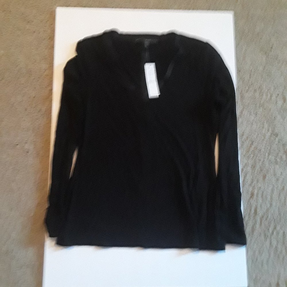 New Women's White House Black Market  Black Top